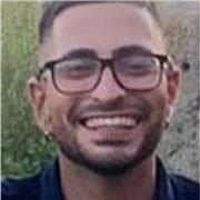 Offro lezioni di psicologia e scienze umane a persone di tutte le età, adattandomi ai bisogni e alle esigenze